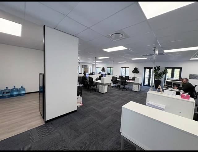 271M² OFFICE TO LET IN VORNA VALLEY